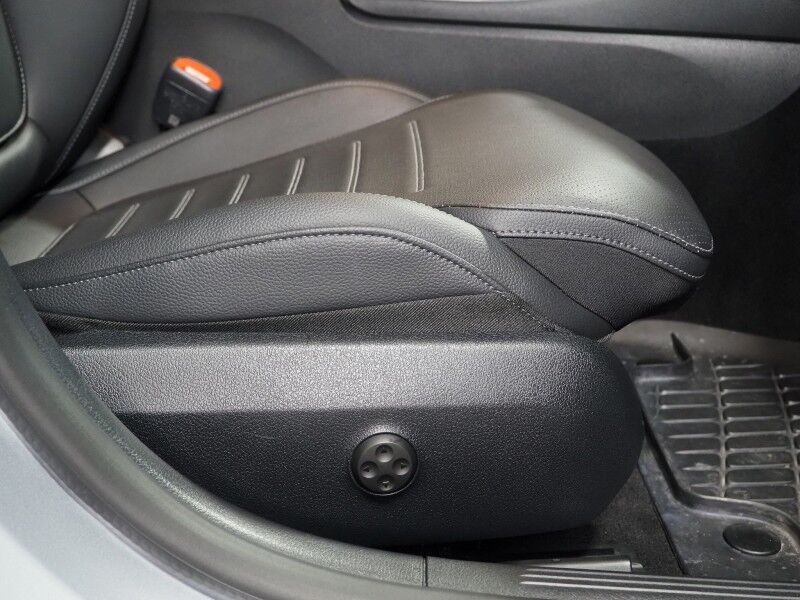 2024 Mercedes-Benz C-Class C 300 *AMG LINE NIGHT PKG, EXCLUSIVE TRIM, NAVIGATION, ADAPTIVE CRUISE, SAFETY ALERTS, 360 VIEW CAMERAS, PANORAMA MOONROOF, CLIMATE SEATS, AUTOMATIC PARKING, 19 INCH ALLOYS, BURMESTER AUDIO, WIRELESS CHARGING Round Rock TX