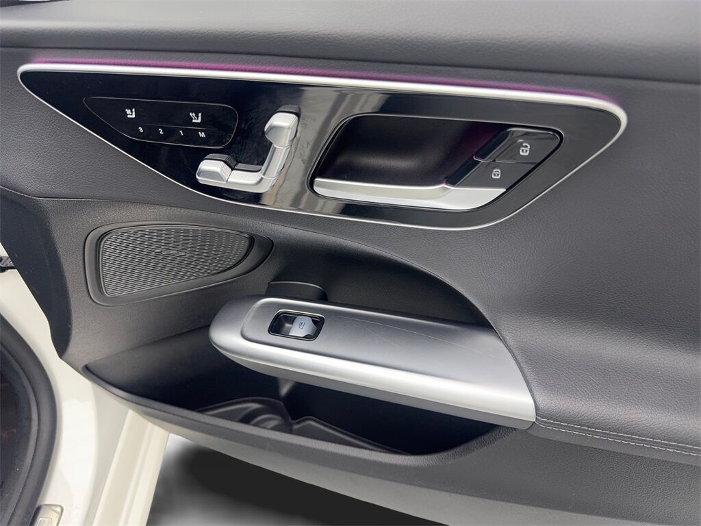 2024 Mercedes-Benz C-Class C 300 NAV,CAM,PANO,HTD STS,BLIND SPOT,18&quot; WLS Irving TX