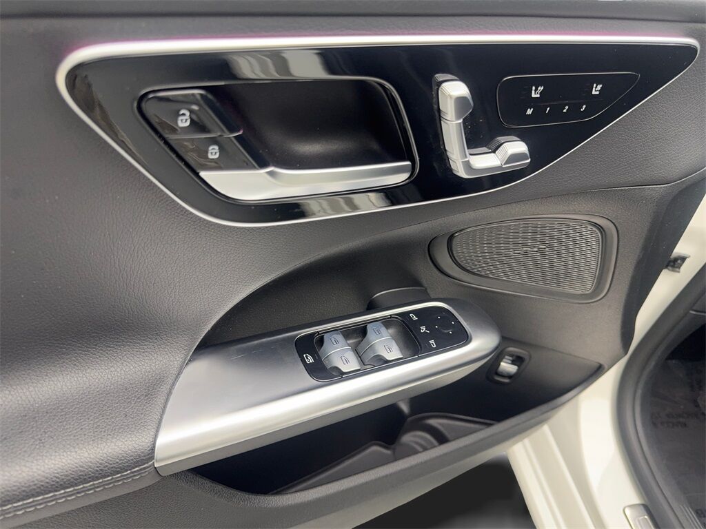 2024 Mercedes-Benz C-Class C 300 NAV,CAM,PANO,HTD STS,BLIND SPOT,18&quot; WLS Irving TX