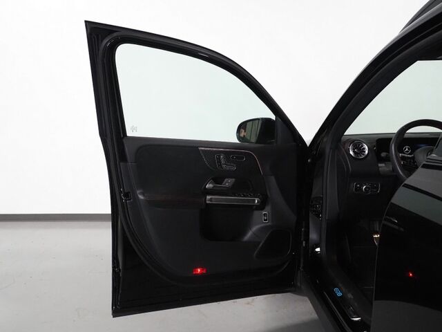 2024 Mercedes-Benz EQB 250+ *AMG NIGHT PKG, NAVIGATION, SAFETY ALERTS, BACKUP-CAMERA, COLOR TOUCHSCREEN, PANORAMA MOONROOF, HEATED SEATS/STEERING, POWER LIFTGATE, KEYLESS GO, WIRELESS CHARGING, ANDROID & APPLE Round Rock TX