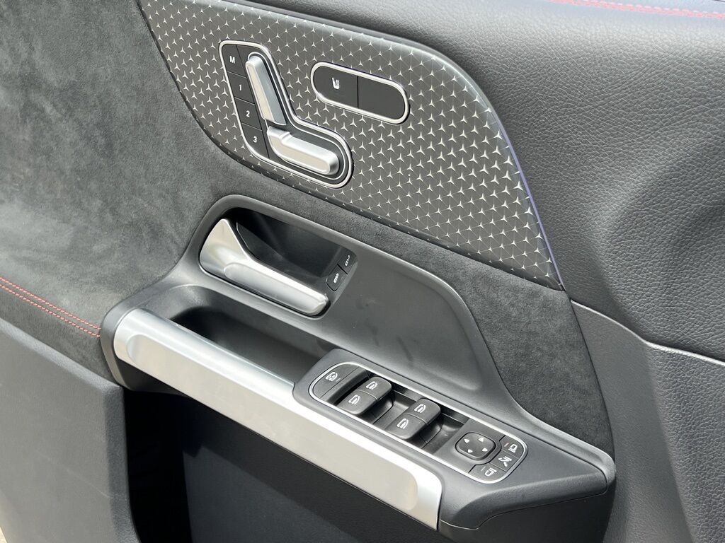 2024 Mercedes-Benz EQB 300 Indianapolis IN