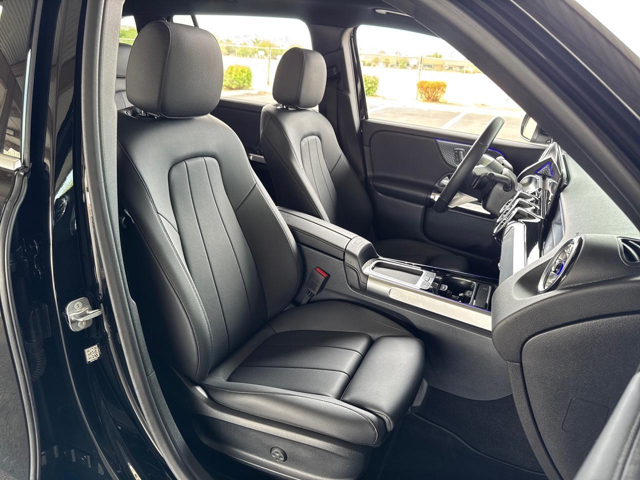 2024 Mercedes-Benz GLB 250 4Matic Pano Roof Exclusive Package 1-Owner Scottsdale AZ