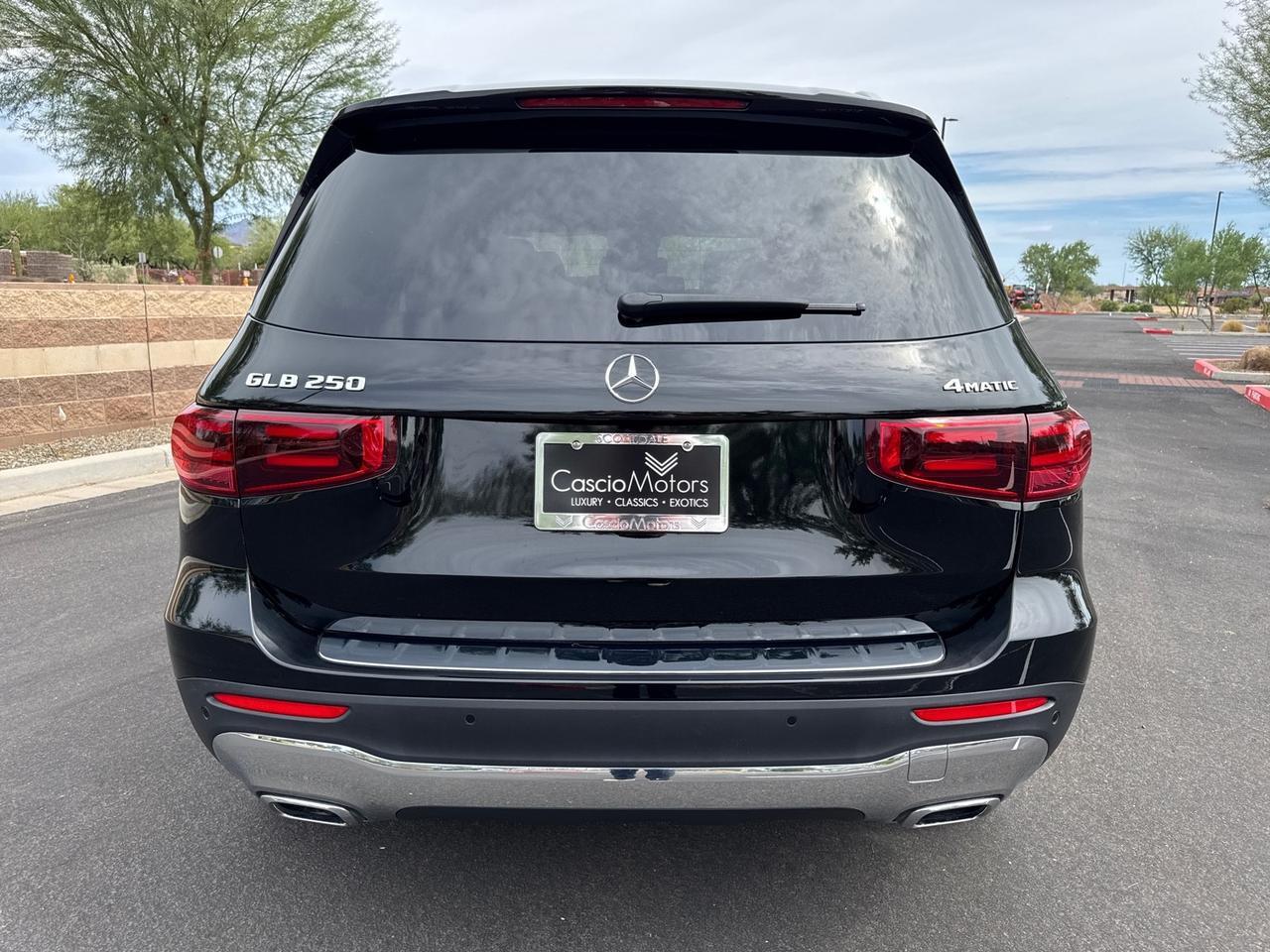 2024 Mercedes-Benz GLB 250 4Matic Pano Roof Exclusive Package 1-Owner Scottsdale AZ