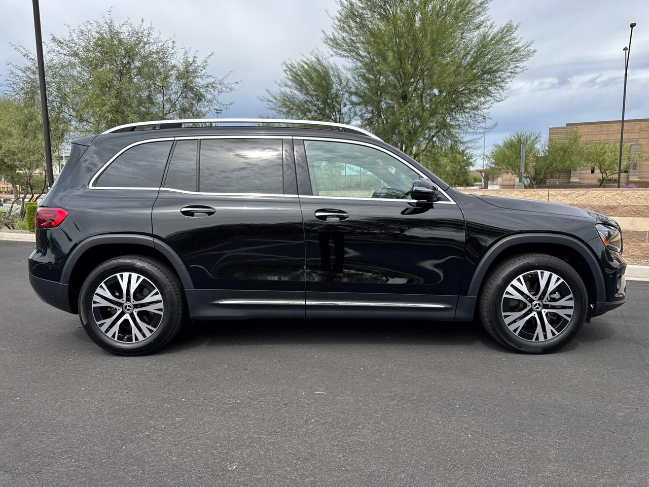 2024 Mercedes-Benz GLB 250 4Matic Pano Roof Exclusive Package 1-Owner Scottsdale AZ