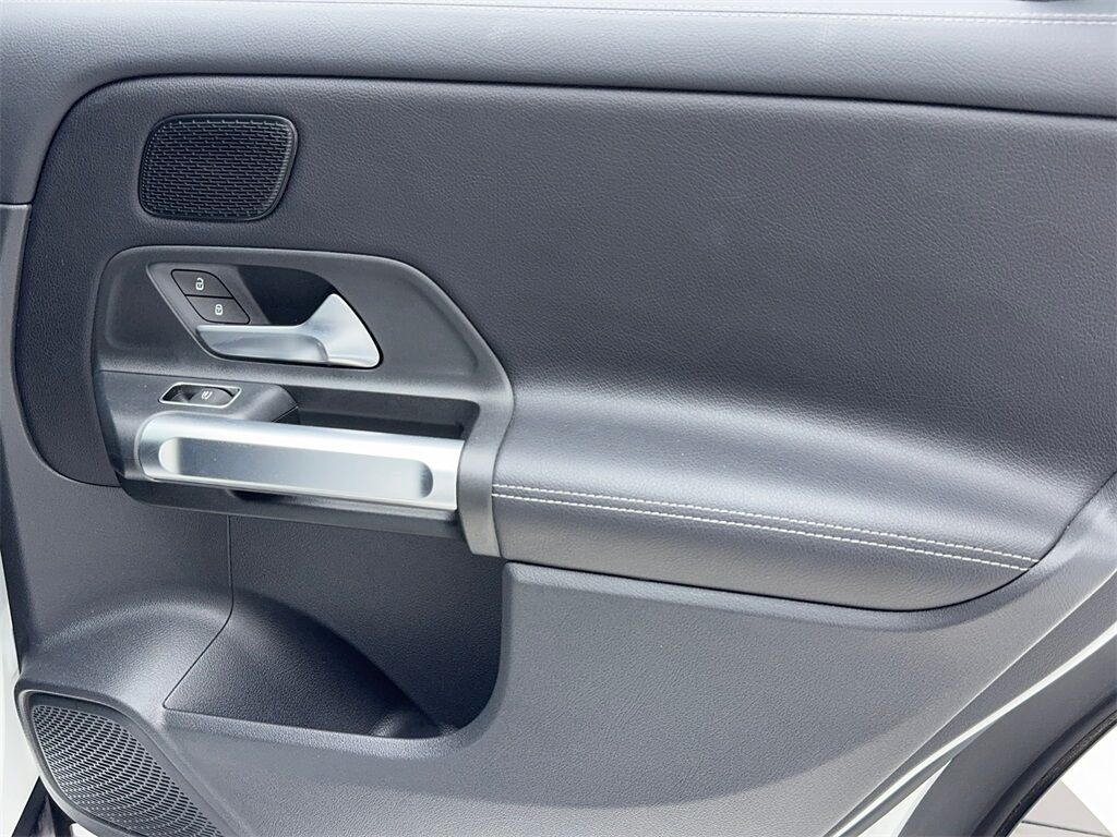 2024 Mercedes-Benz GLB GLB 250 NAV,CAM,PANO,HTD STS,BLIND SPOT,19&quot; WLS Plano TX
