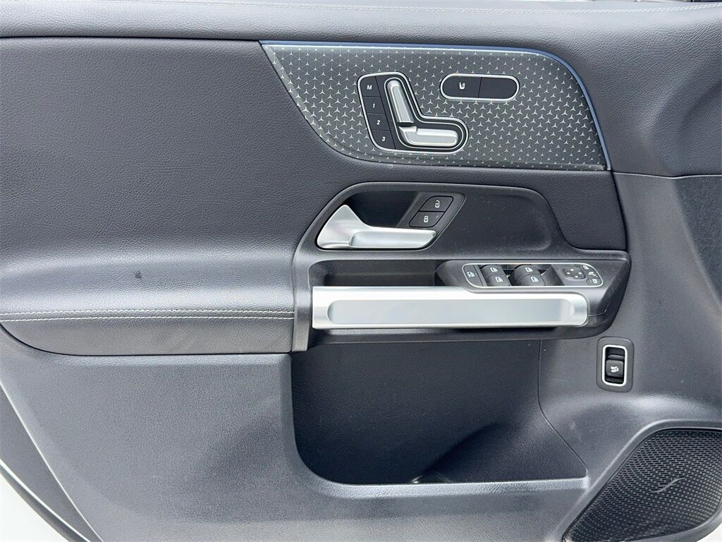 2024 Mercedes-Benz GLB GLB 250 NAV,CAM,PANO,HTD STS,BLIND SPOT,19&quot; WLS Plano TX