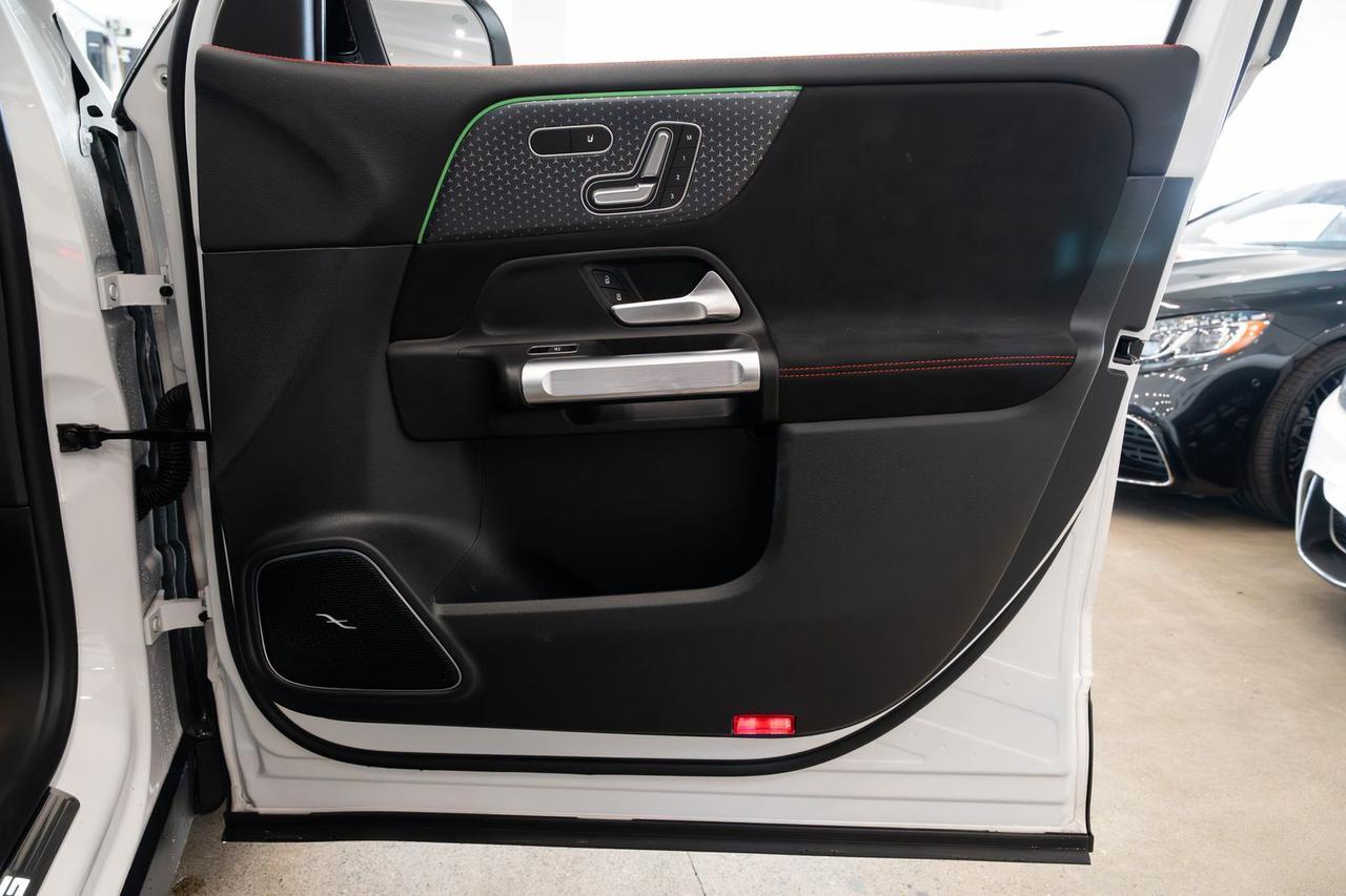 2024 Mercedes-Benz GLB GLB 35 AMG&reg; Gladstone OR