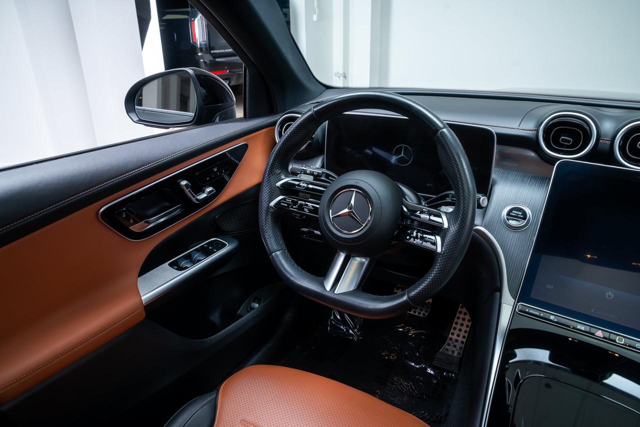 2024 Mercedes-Benz GLC GLC 300 1 Owner / Night Package / AMG Line Portland OR