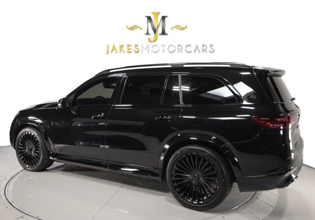 2024 Mercedes-Benz GLS 600 Maybach *11,000 MILES* *4-SEAT CONFIGURATION* *REAR SEAT ENTERTAINMENT* *PICNIC TABLES* *BLACKOUT PACKAGE* *23s* San Diego CA