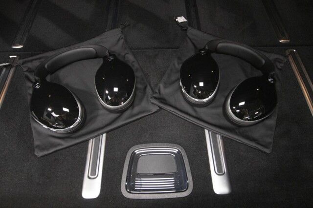 2024 Mercedes-Benz GLS 600 Maybach *11,000 MILES* *4-SEAT CONFIGURATION* *REAR SEAT ENTERTAINMENT* *PICNIC TABLES* *BLACKOUT PACKAGE* *23s* San Diego CA