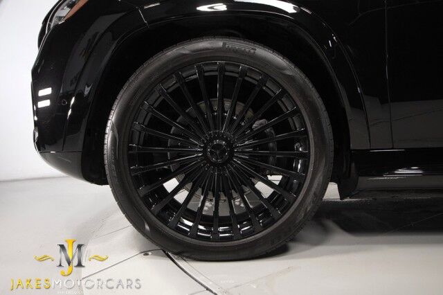 2024 Mercedes-Benz GLS 600 Maybach *11,000 MILES* *4-SEAT CONFIGURATION* *REAR SEAT ENTERTAINMENT* *PICNIC TABLES* *BLACKOUT PACKAGE* *23s* San Diego CA