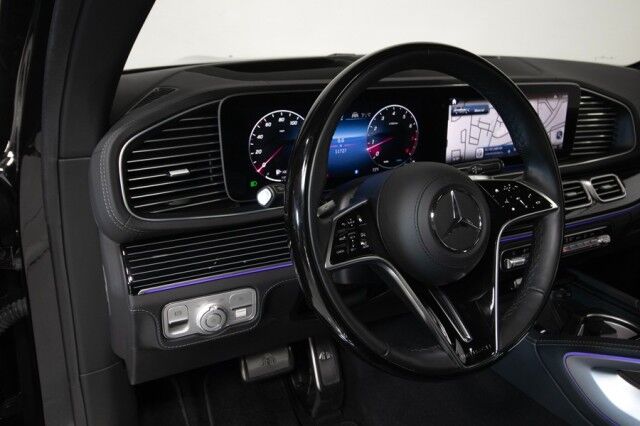 2024 Mercedes-Benz GLS 600 Maybach *11,000 MILES* *4-SEAT CONFIGURATION* *REAR SEAT ENTERTAINMENT* *PICNIC TABLES* *BLACKOUT PACKAGE* *23s* San Diego CA