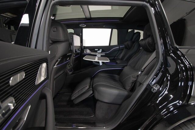 2024 Mercedes-Benz GLS 600 Maybach *11,000 MILES* *4-SEAT CONFIGURATION* *REAR SEAT ENTERTAINMENT* *PICNIC TABLES* *BLACKOUT PACKAGE* *23s* San Diego CA