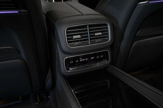 2024 Mercedes-Benz GLS 600 Maybach *7900 MILES* *4-SEAT CONFIGURATION* *REAR SEAT ENTER San Diego CA