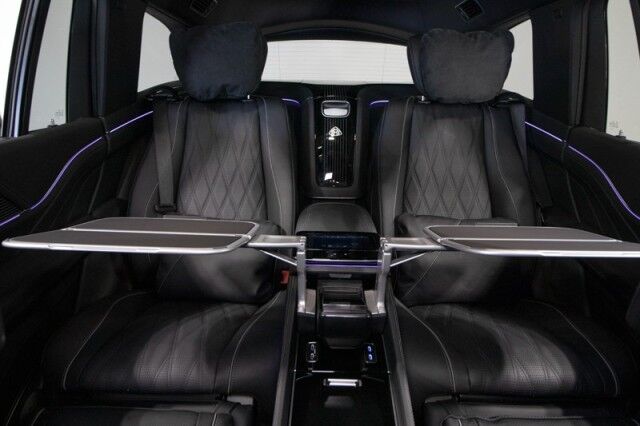 2024 Mercedes-Benz GLS 600 Maybach *7900 MILES* *4-SEAT CONFIGURATION* *REAR SEAT ENTER San Diego CA