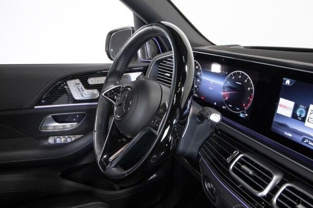 2024 Mercedes-Benz GLS 600 Maybach *7900 MILES* *4-SEAT CONFIGURATION* *REAR SEAT ENTER San Diego CA