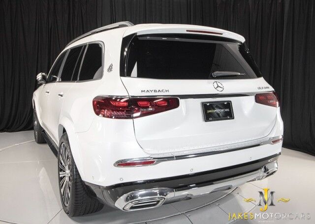 2024 Mercedes-Benz GLS 600 Maybach *7900 MILES* *4-SEAT CONFIGURATION* *REAR SEAT ENTER San Diego CA