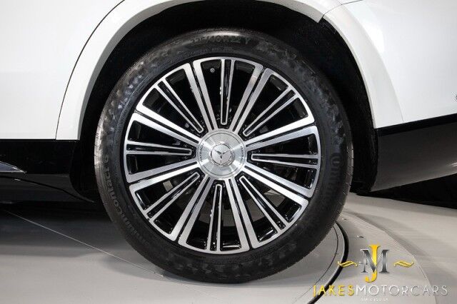 2024 Mercedes-Benz GLS 600 Maybach *7900 MILES* *4-SEAT CONFIGURATION* *REAR SEAT ENTER San Diego CA