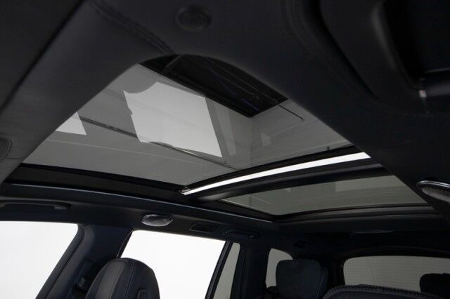 2024 Mercedes-Benz GLS 600 Maybach *REAR ENTERTAINMENT PKG* *23 INCH MAYBACH PLATE WHEELS* *1-OWNER* San Diego CA