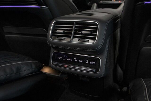 2024 Mercedes-Benz GLS 600 Maybach *REAR ENTERTAINMENT PKG* *23 INCH MAYBACH PLATE WHEELS* *1-OWNER* San Diego CA