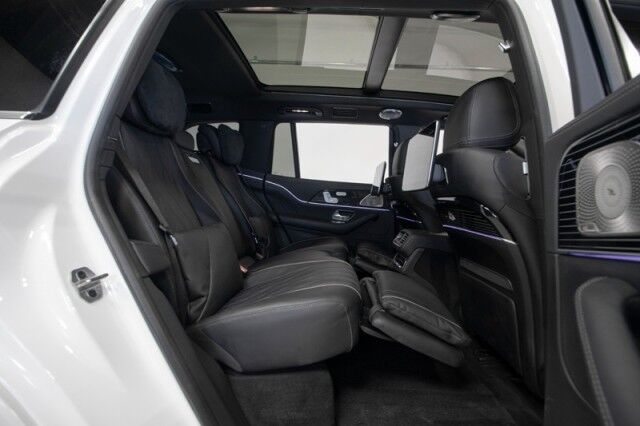 2024 Mercedes-Benz GLS 600 Maybach *REAR ENTERTAINMENT PKG* *23 INCH MAYBACH PLATE WHEELS* *1-OWNER* San Diego CA