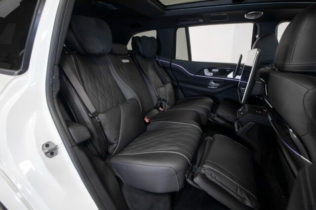 2024 Mercedes-Benz GLS 600 Maybach *REAR ENTERTAINMENT PKG* *23 INCH MAYBACH PLATE WHEELS* *1-OWNER* San Diego CA