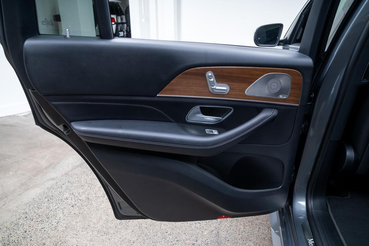 2024 Mercedes-Benz GLS GLS 450 3rd Row Seating Panorama Moonroof Burmester Audio Portland OR