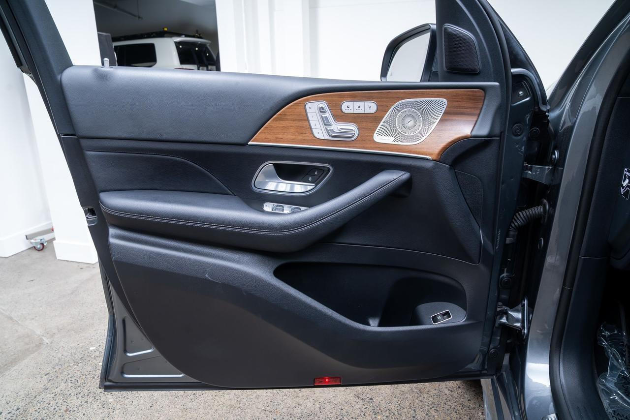2024 Mercedes-Benz GLS GLS 450 3rd Row Seating Panorama Moonroof Burmester Audio Portland OR