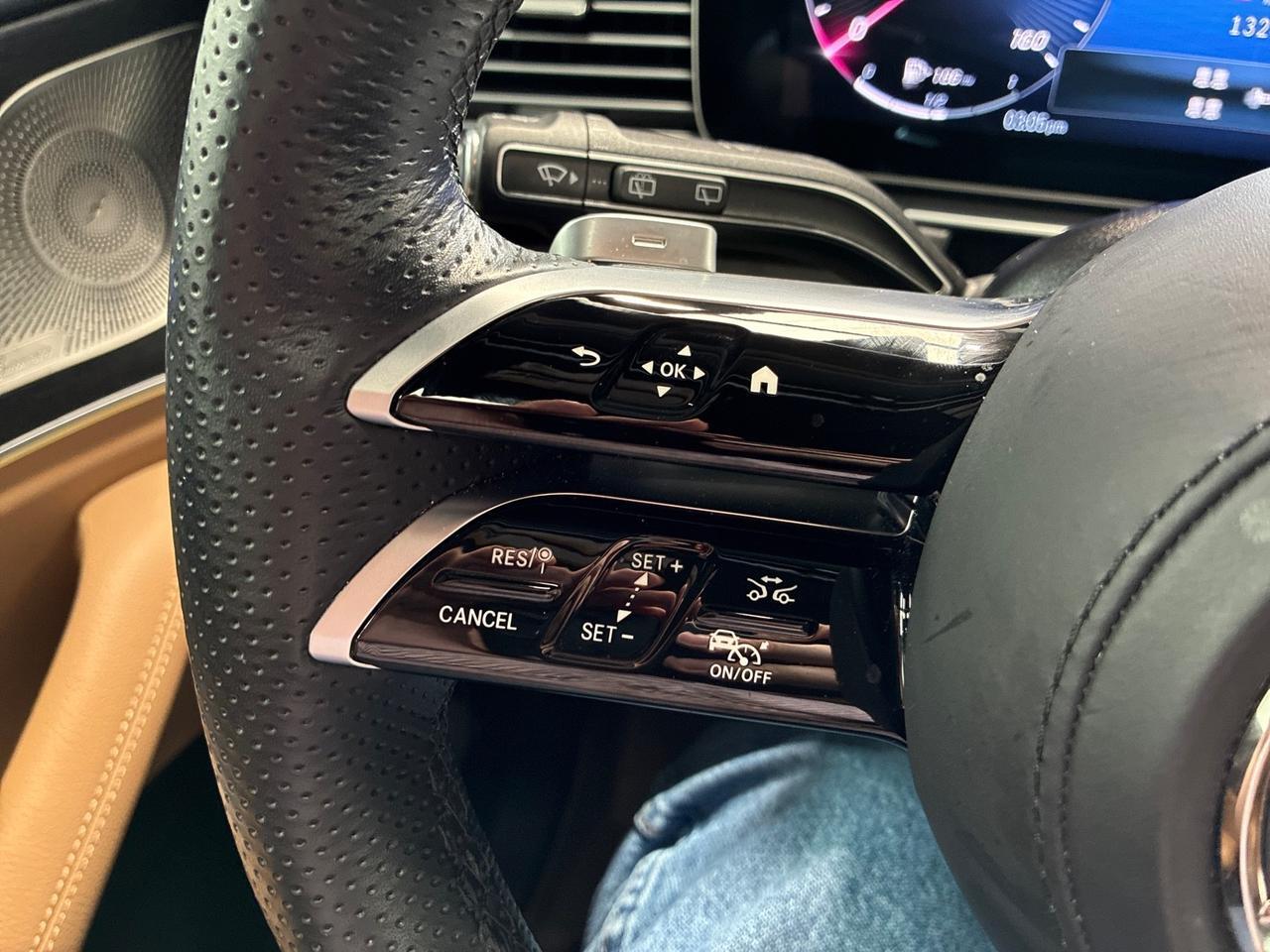 2024 Mercedes-Benz GLS450 AMG Line Exterior, Captain's Chairs, Acoustic Comfort Pkg, 5-Zone Climate, Soft Close Doors Houston TX