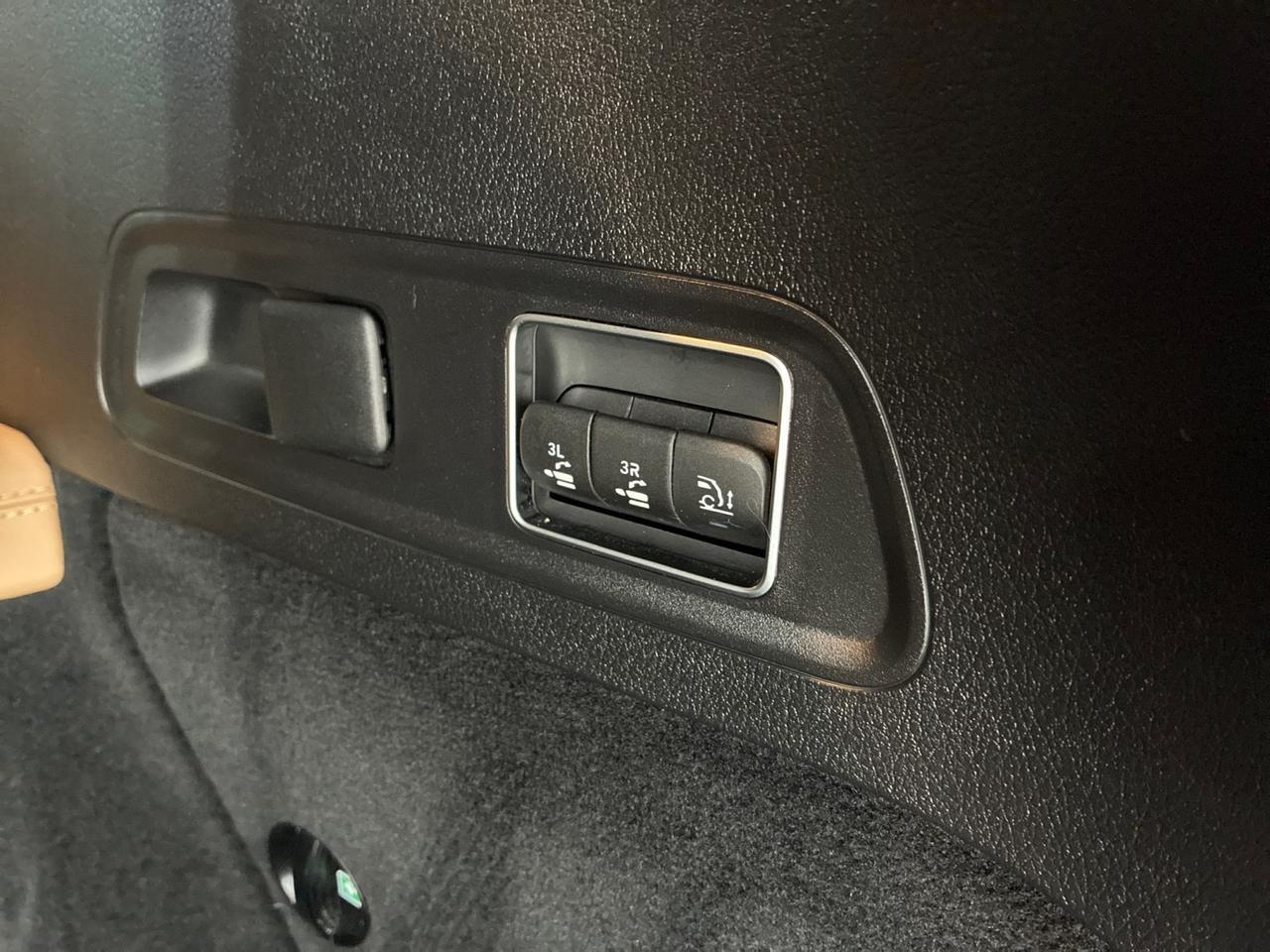 2024 Mercedes-Benz GLS450 AMG Line Exterior, Captain's Chairs, Acoustic Comfort Pkg, 5-Zone Climate, Soft Close Doors Houston TX