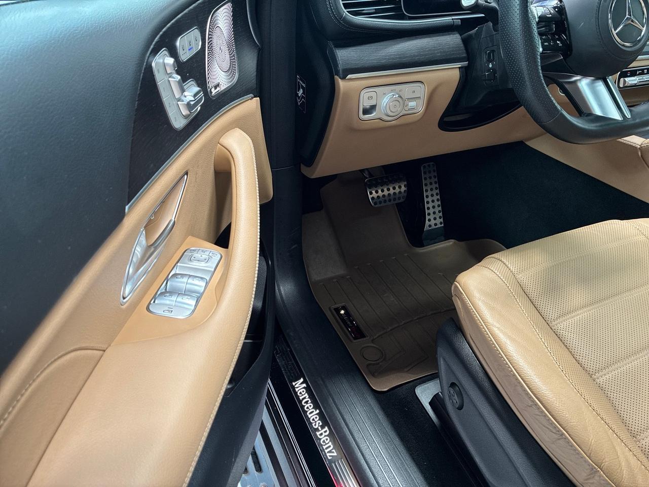 2024 Mercedes-Benz GLS450 AMG Line Exterior, Captain's Chairs, Acoustic Comfort Pkg, 5-Zone Climate, Soft Close Doors Houston TX