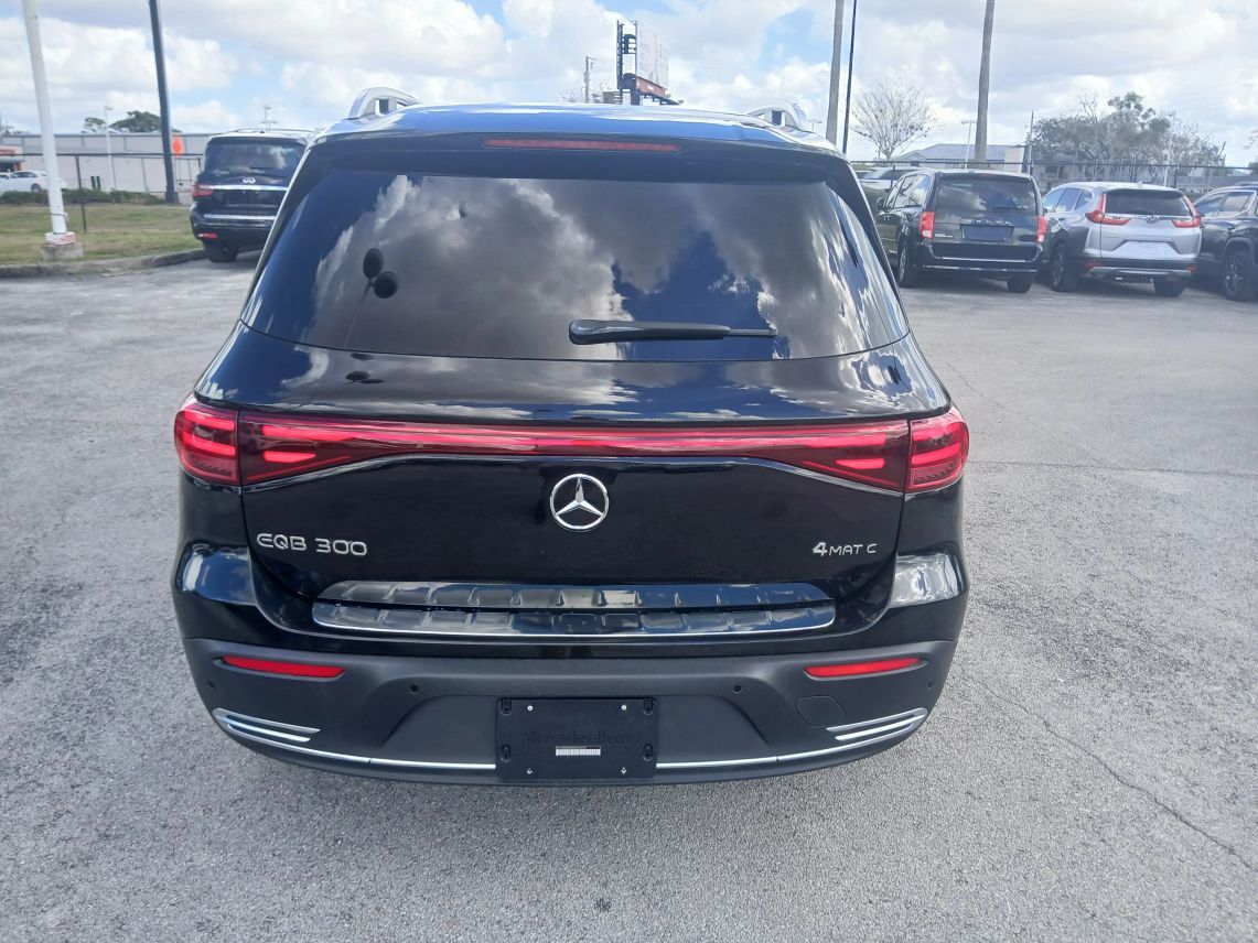 2024 Mercedes-Benz Mercedes-EQ EQB EQB 300 4MATIC Sport Utility 4D