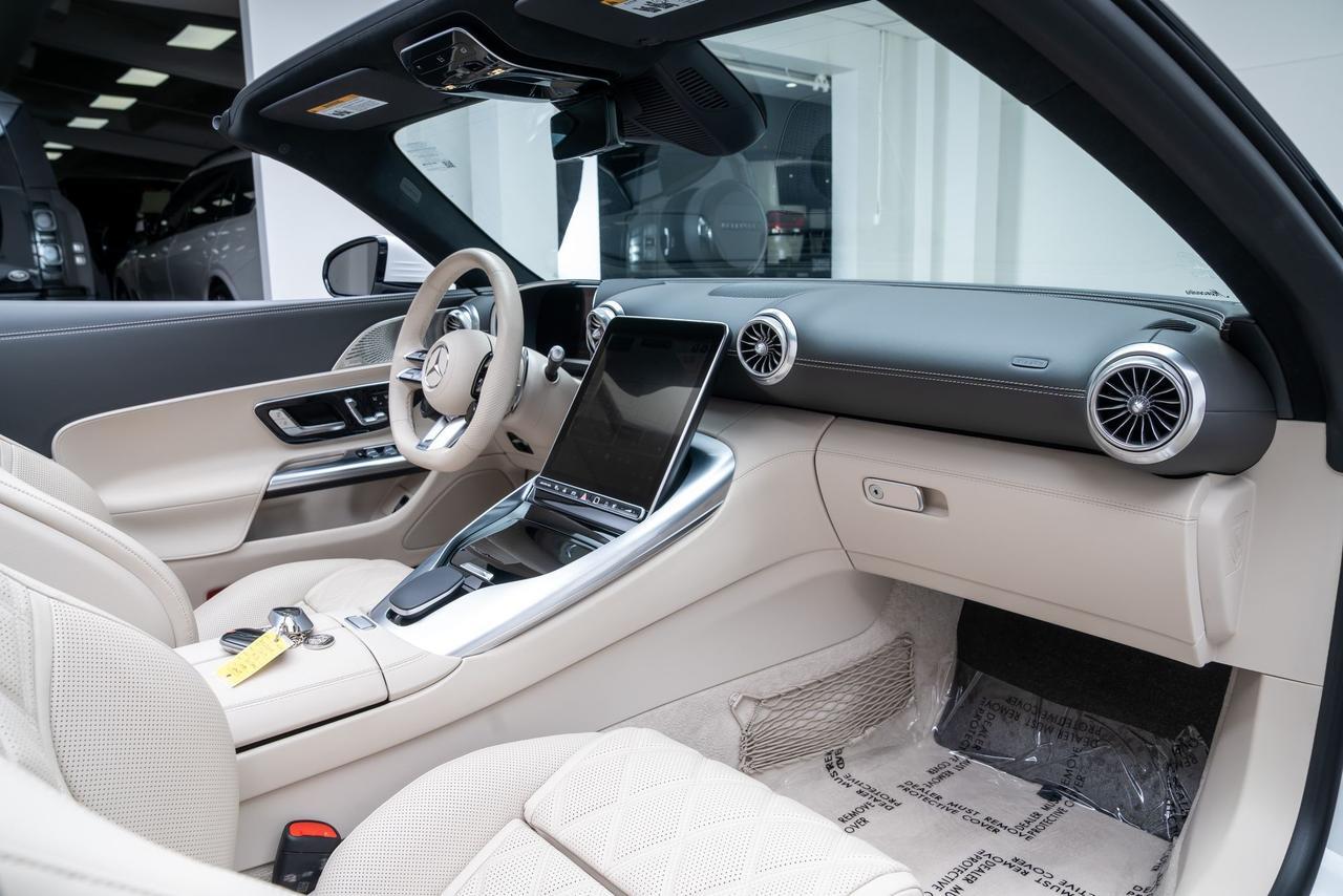 2024 Mercedes-Benz SL-Class SL 43 AMG&reg; Vented Massage Seats / Adaptive Cruise Portland OR