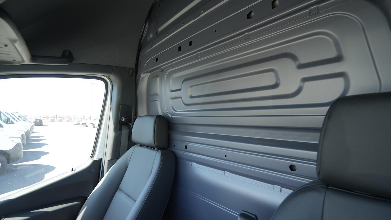 2024 Mercedes-Benz Sprinter Cargo Van Base - Photo 11