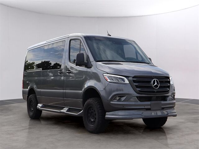 2024 Mercedes-Benz Sprinter 2500 EXPLORER Cargo 144 WB Oshkosh WI