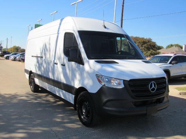 2024 Mercedes-Benz Sprinter 2500 High Roof 4-Cyl Diesel