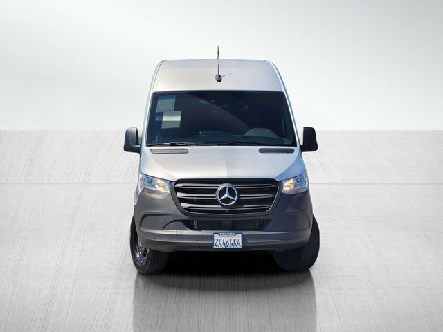 2024 Mercedes-Benz Sprinter 2500 Passenger 170 WB