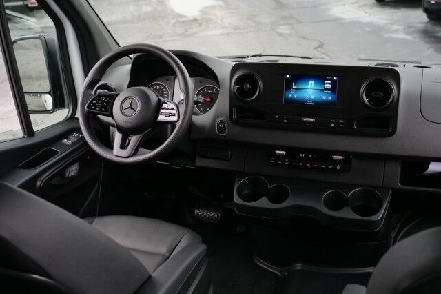 2024 Mercedes-Benz Sprinter 2500 Passenger Van / 12 Passenger / Turbo Diesel! High Point NC