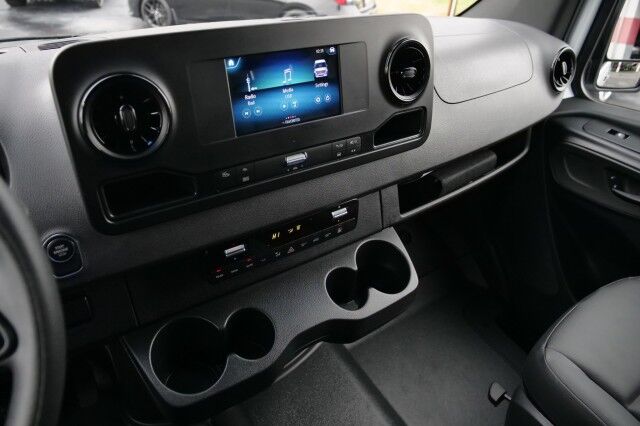 2024 Mercedes-Benz Sprinter 2500 Passenger Van / 12 Passenger / Turbo Diesel! High Point NC