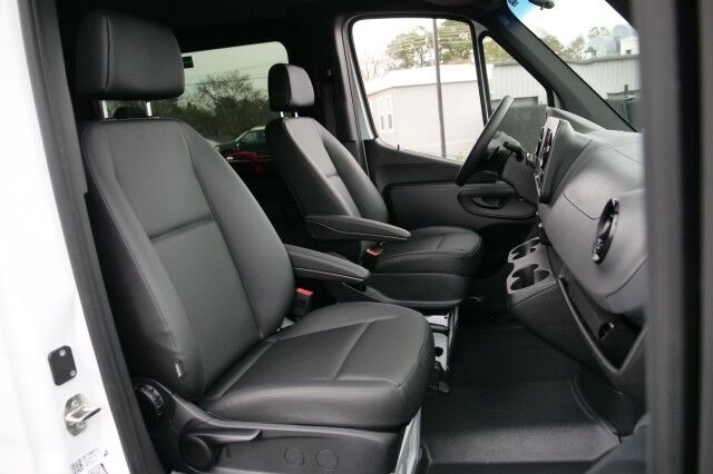 2024 Mercedes-Benz Sprinter 2500 Passenger Van / 12 Passenger / Turbo Diesel! High Point NC