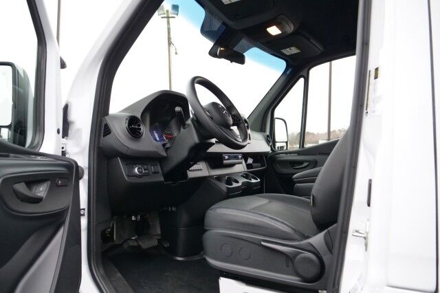 2024 Mercedes-Benz Sprinter 2500 Passenger Van / 12 Passenger / Turbo Diesel! High Point NC