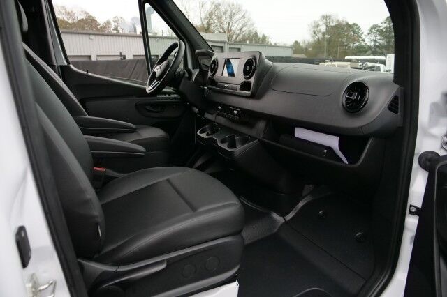 2024 Mercedes-Benz Sprinter 2500 Passenger Van / 12 Passenger / Turbo Diesel! High Point NC