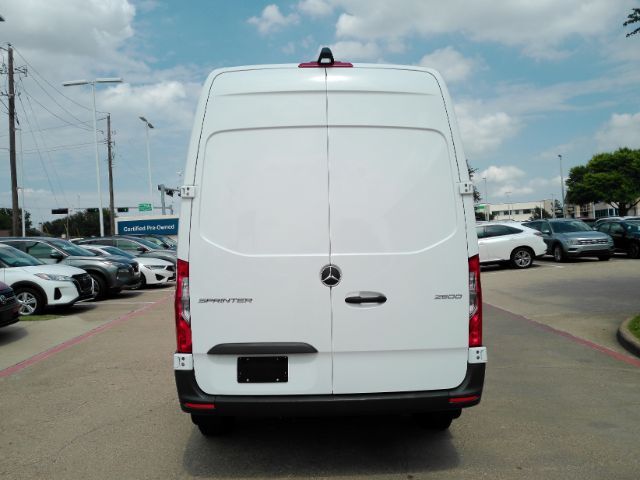 2024 Mercedes-Benz Sprinter 2500 Standard Roof 4-Cyl Diesel Plano TX
