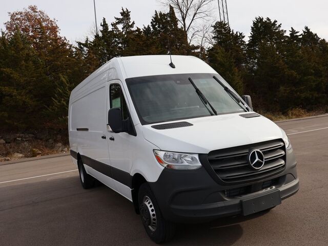 2024 Mercedes-Benz Sprinter 3500 Cargo 170 WB Extended Oshkosh WI 2024 Mercedes-Benz Sprinter 3500 Cargo 170 WB Extended Oshkosh WI
