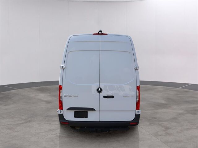 2024 Mercedes-Benz Sprinter 3500 Cargo 170 WB Extended Oshkosh WI