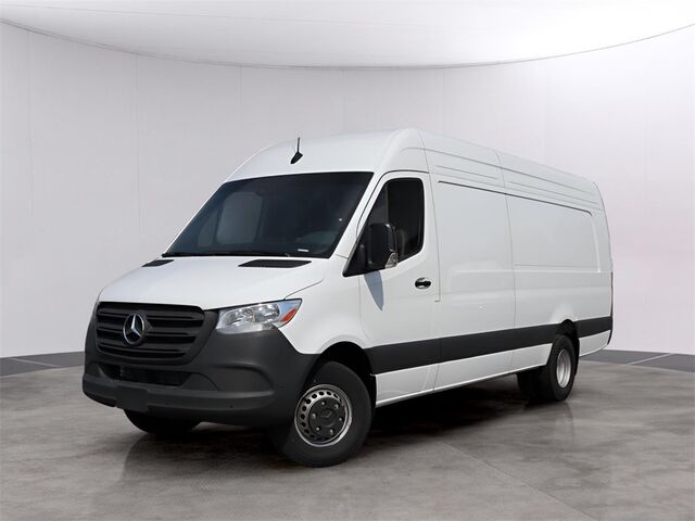 2024 Mercedes-Benz Sprinter 3500 Cargo 170 WB Extended Oshkosh WI