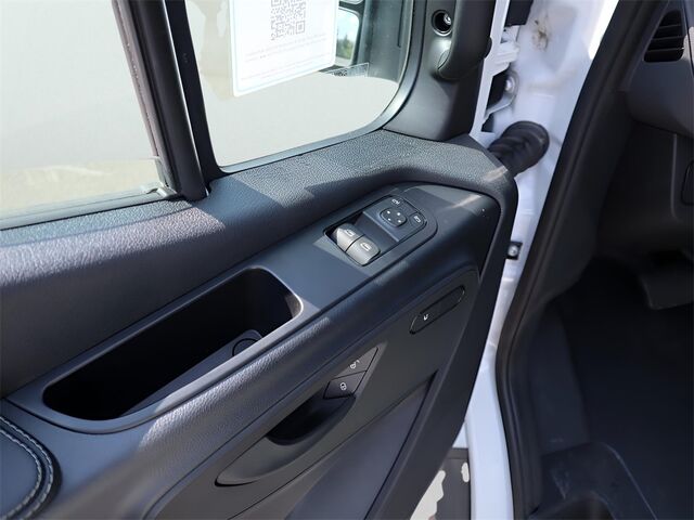 2024 Mercedes-Benz Sprinter 3500 Cargo 170 WB Extended Oshkosh WI