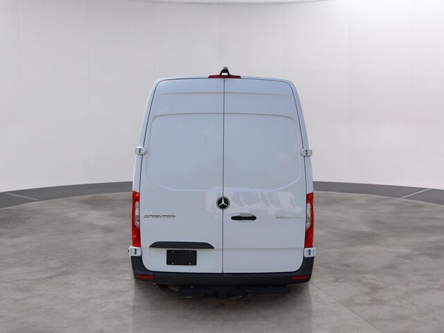2024 Mercedes-Benz Sprinter 3500 Cargo 170 WB Extended Oshkosh WI