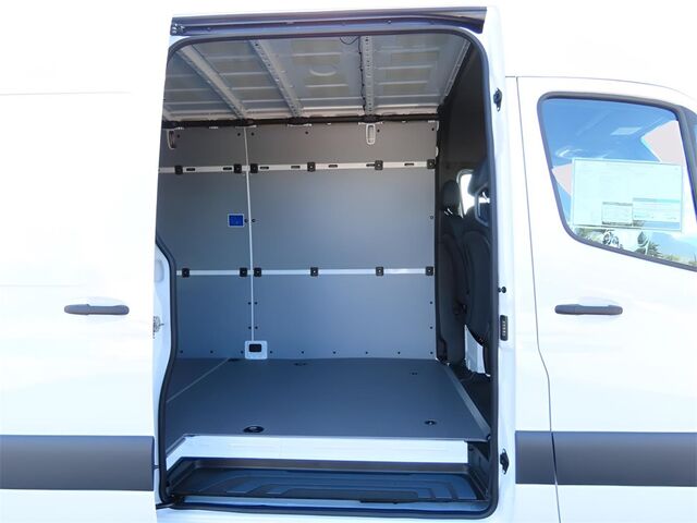 2024 Mercedes-Benz Sprinter 3500 Cargo 170 WB Oshkosh WI