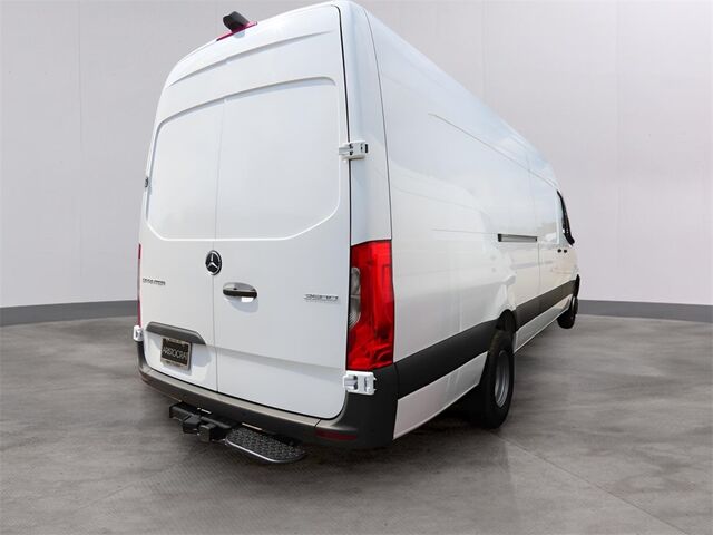 2024 Mercedes-Benz Sprinter 3500 Cargo 170 WB Oshkosh WI